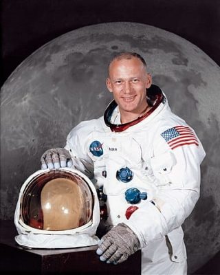 384px-Buzz_Aldrin_(S69-31743)